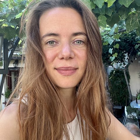 Eva D.
